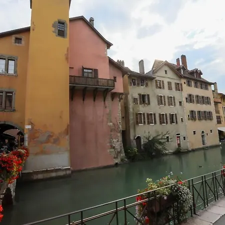 Le Thiou 3 Etoiles - Charmant & Authentique, Au Coeur De La Vieille Ville, Billard, 6 Personnes Annecy Exterior photo